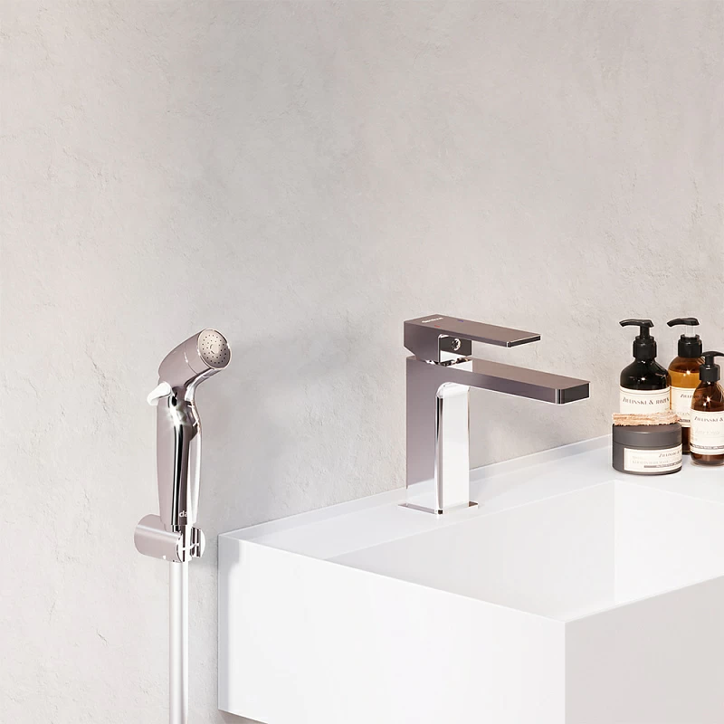 Смеситель для раковины (умывальника) Damixa Gala 530300000 с гигиеническим душем, хром